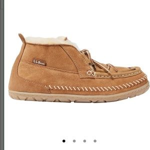 LL Bean Lodge Chukka shoes size 6 (like Ugg) NEW